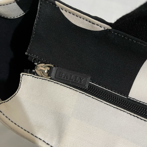 💥WEEKEND SALE💥 
Authentic Bally hand bag - Picture 7 of 12